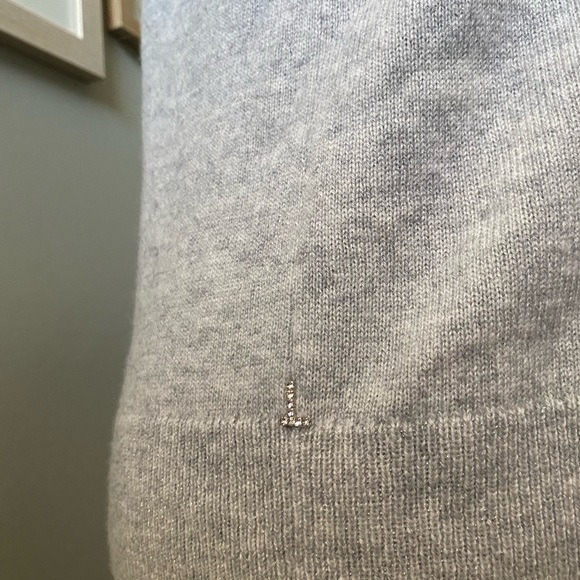 LAFAYETTE 148 NEW YORK
Cashmere Mock-Neck Sweater with Metallic Contrast… - Picture 8 of 17